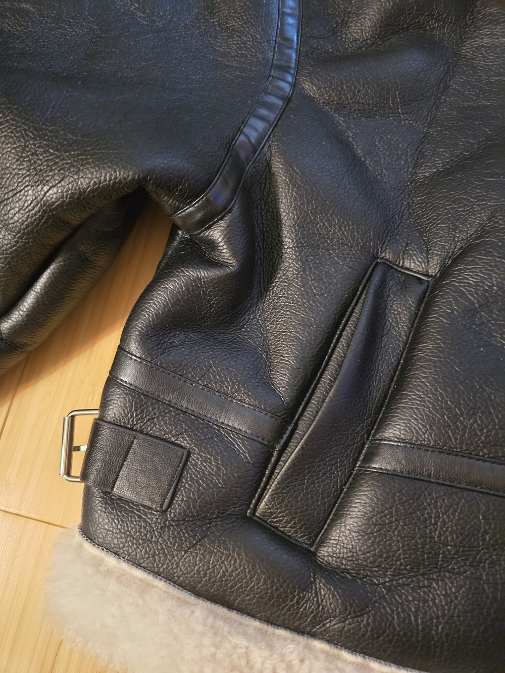 Urban Revivo Faux Leather Sherling Jacket L NWT - Picture 4 of 7